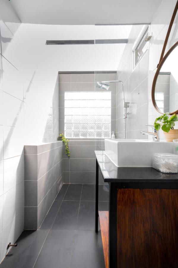 Circadian Industrial Loft In Heritage Building *
